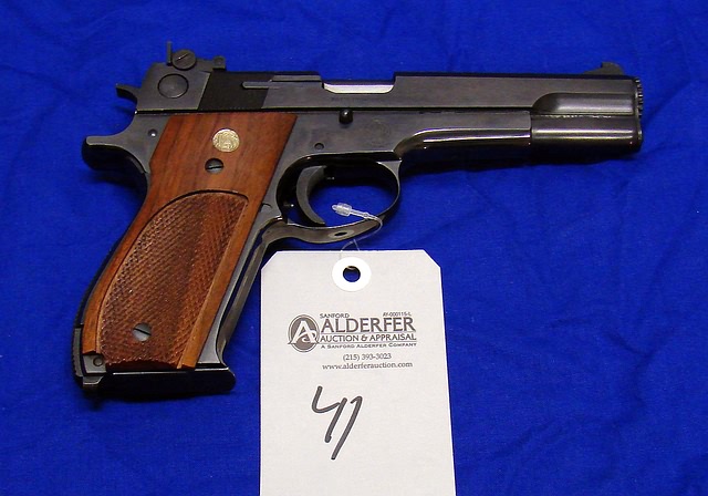 Appraisal: Smith Wesson Model - semi-automatic pistol Cal Special Mid Range