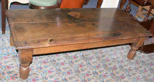 Appraisal: AN ANTIQUE OAK WELSH LOW RECTANGULAR TABLE with carved decoration