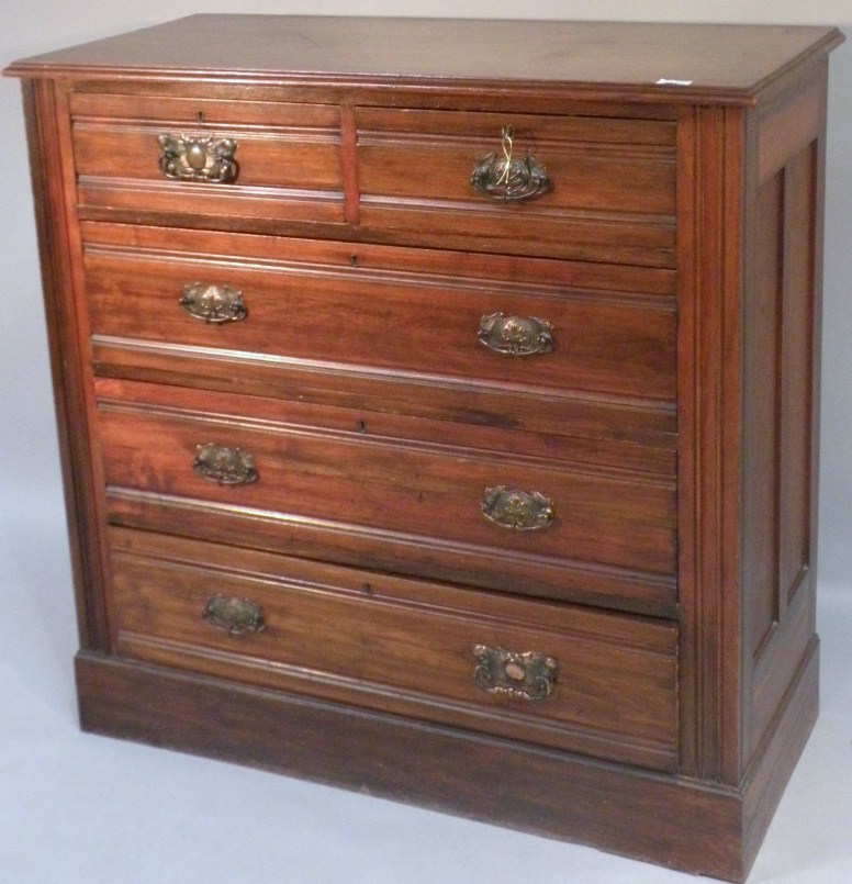 Appraisal: An Edwardian chest of two short and three long drawers