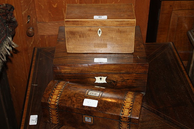 Appraisal: A VICTORIAN ROSEWOOD SEWING BOX of rectangular form with fitted