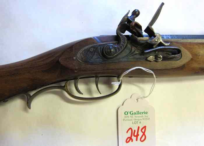 Appraisal: 'TRADITIONS'' SHENANDOAH FLINTLOCK RIFLE caliber '' octagonal barrel full length