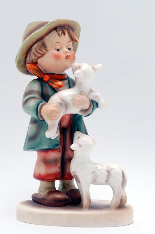 Appraisal: Hummel figurine TMK Shepherds Boy MEASUREMENTS - CONDITION No defects