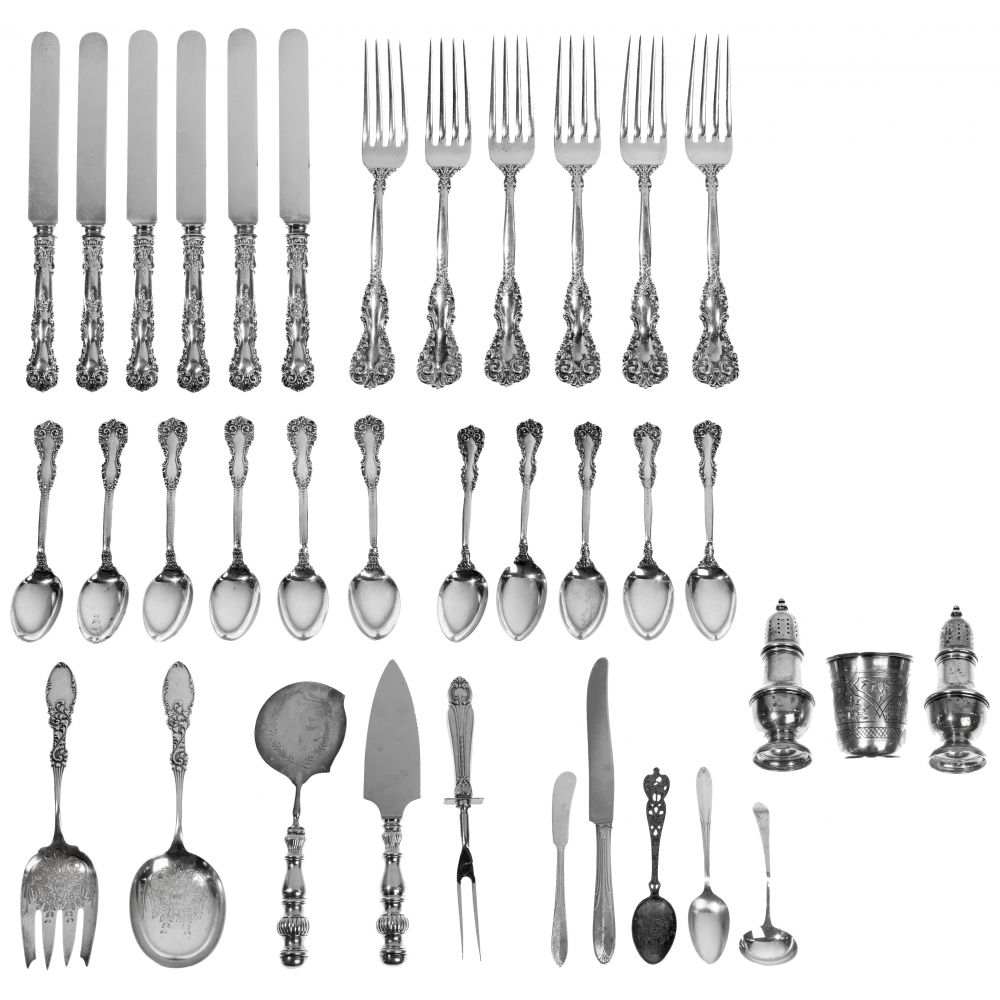 Appraisal: INTERNATIONAL REVERE STERLING SILVER PARTIAL FLATWARE SERVICE pieces including -inch