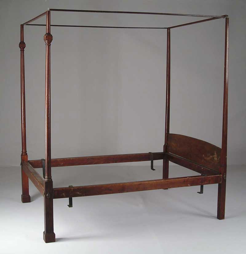 Appraisal: NEW ENGLAND MAHOGANY CANOPY BED Late th Century canopy bed