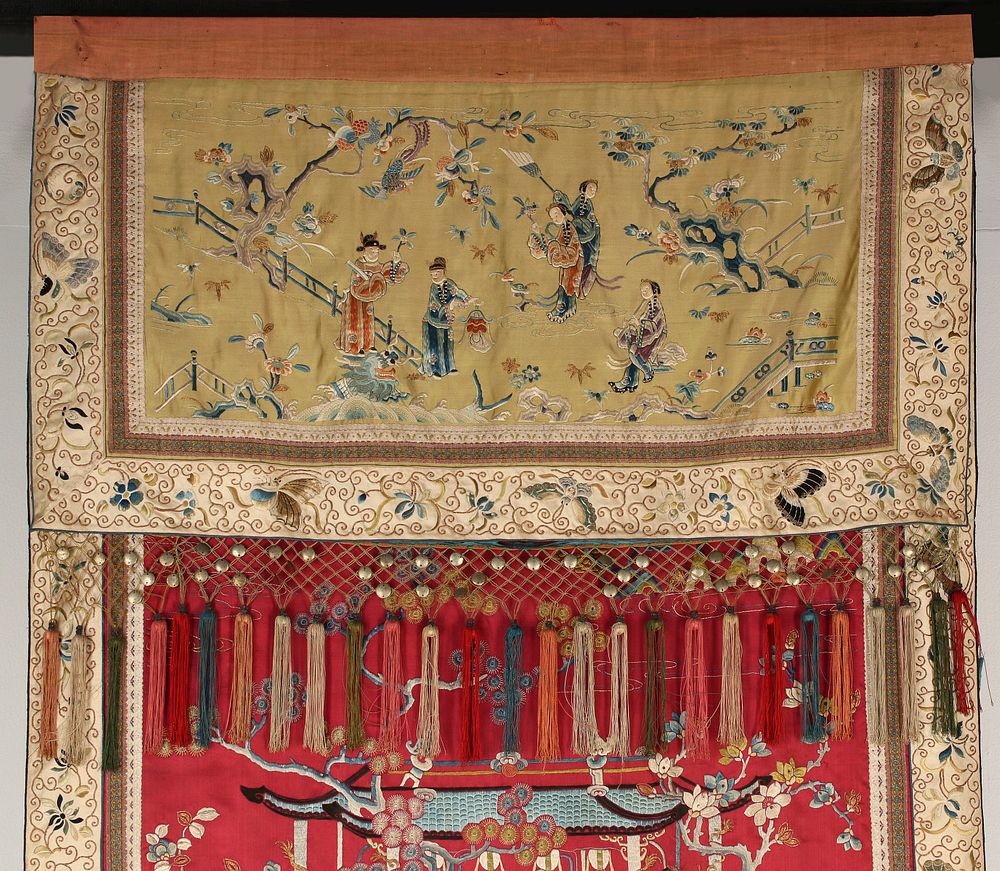 Appraisal: A MID TH CENTURY CHINESE EMBROIDERED SCROLL The elaborate depiction