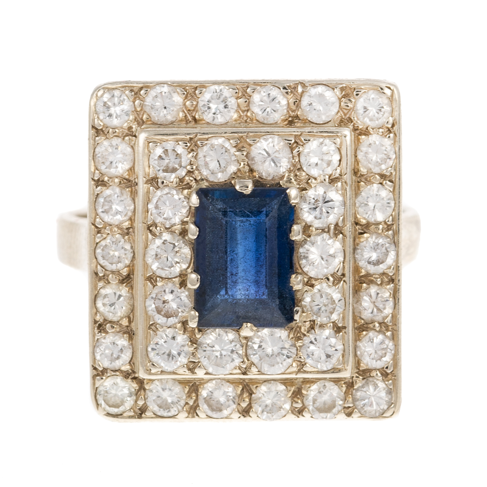 Appraisal: A SAPPHIRE DIAMOND RING IN K K white gold ring