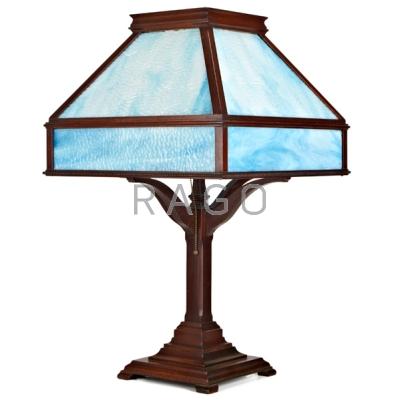 Appraisal: PRAIRIE STYLE Table lamp ca s Mahogany textured slag glass