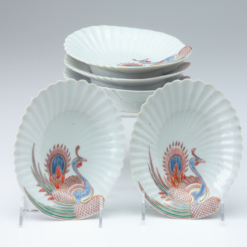 Appraisal: Kakiemon ware five-piece set of foliate-form dishes decorated in bird