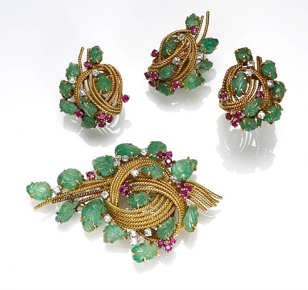 Appraisal: A carved emerald diamond and ruby jewelry set comprising a