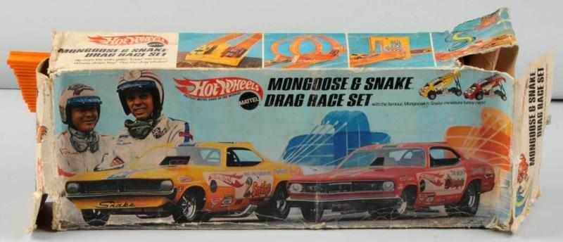 Appraisal: Vintage Mattel Hot Wheels Mongoose Snake Set Description Original box