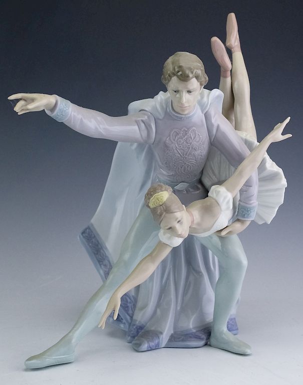 Appraisal: Lladro Spain Porcelain Pas De Deux Figure BOX Spanish porcelain