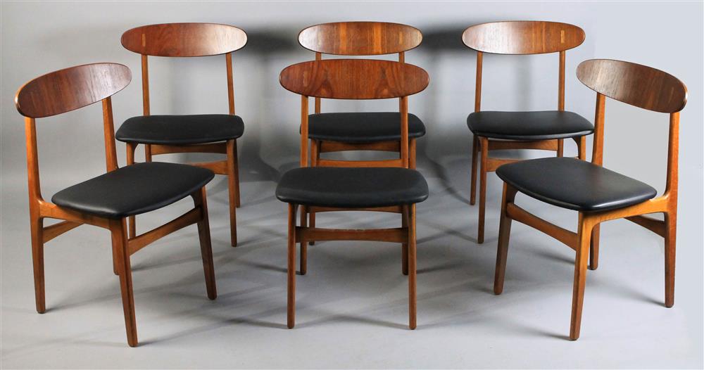 Appraisal: SET OF SIX HAGEN STRANDGAARD TEAK DINING CHAIRS with mortise