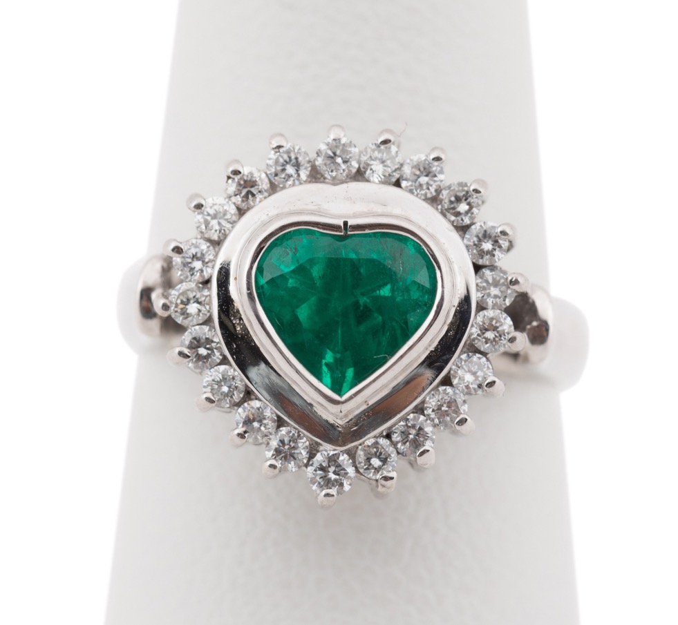 Appraisal: K WHITE GOLD HEART EMERALD DIAMOND RING k white gold