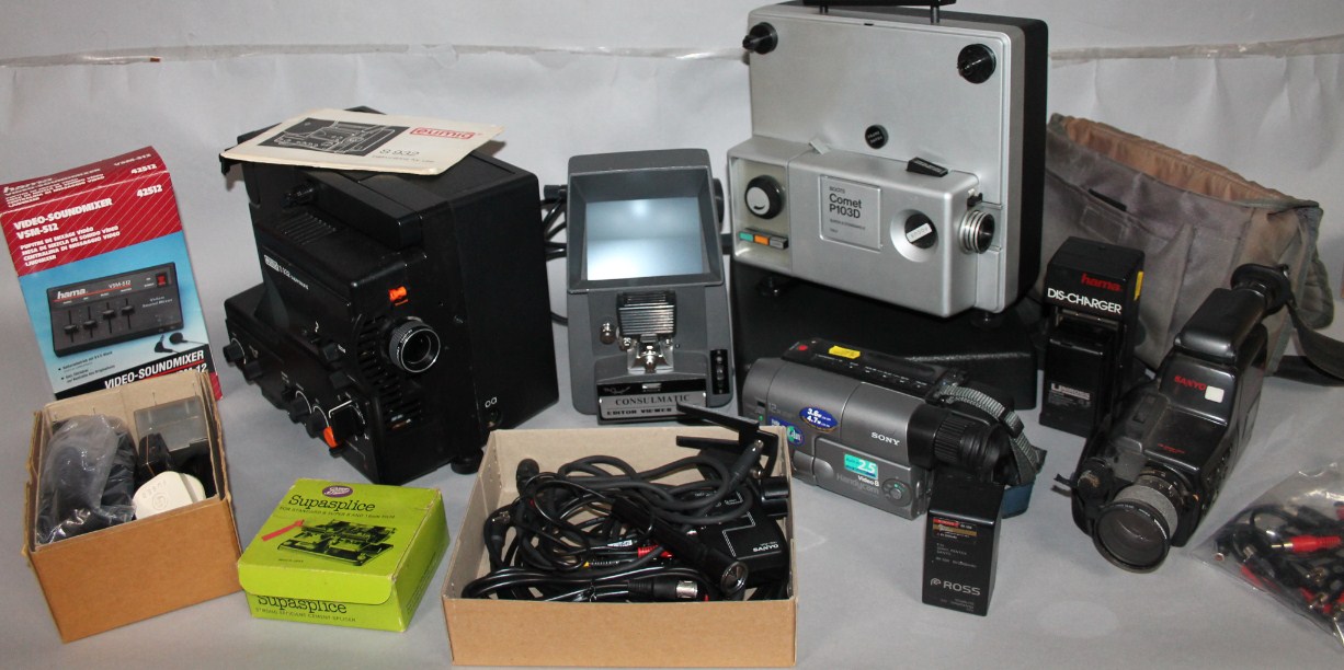 Appraisal: Various cameras equipment etc to include a Eumi projector Sanyo