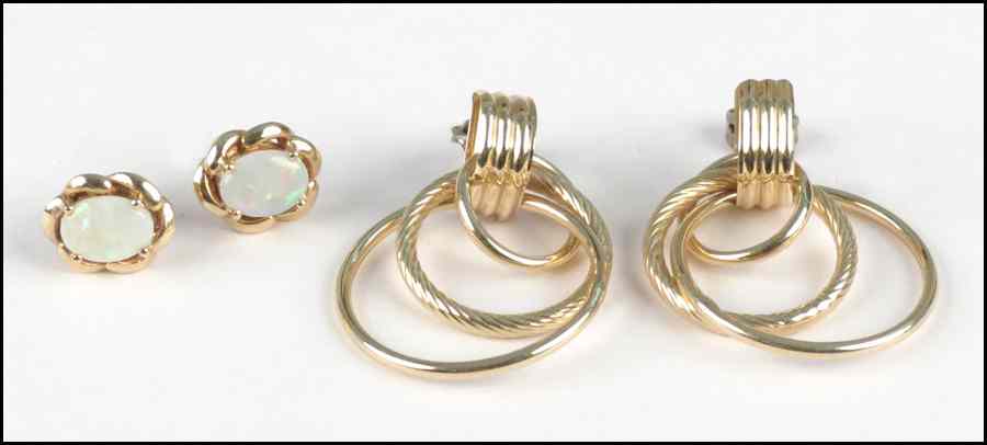 Appraisal: TWO PAIRS OF KARAT YELLOW GOLD EARRINGS Condition No Specific