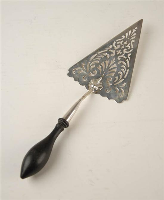 Appraisal: A George III Sterling Pierced Serving Trowel with a turned