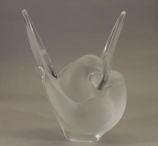 Appraisal: Lalique Sylvie Doves Vase Lalique Sylvie Doves Vase Signed near