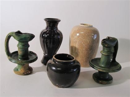 Appraisal: Five Chinese pottery vesselstang and later