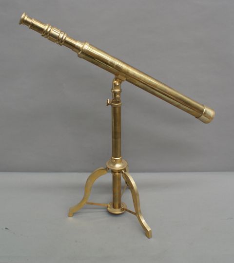 Appraisal: A large brass telescope on adjustable stand