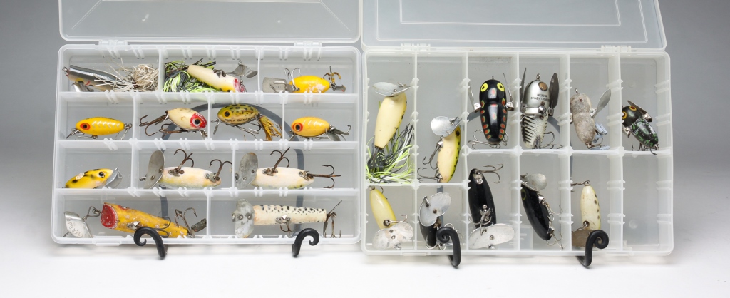 Appraisal: GROUPING OF FISHING LURES INCLUDING ARBOGAST American third quarter- th