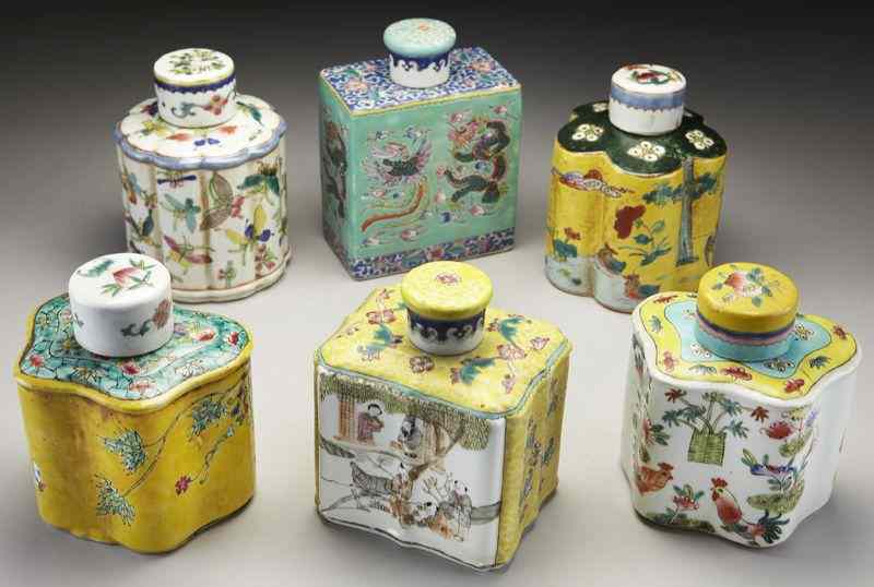 Appraisal: Chinese export porcelain tea caddies with enameled polychrome decoration Tallest