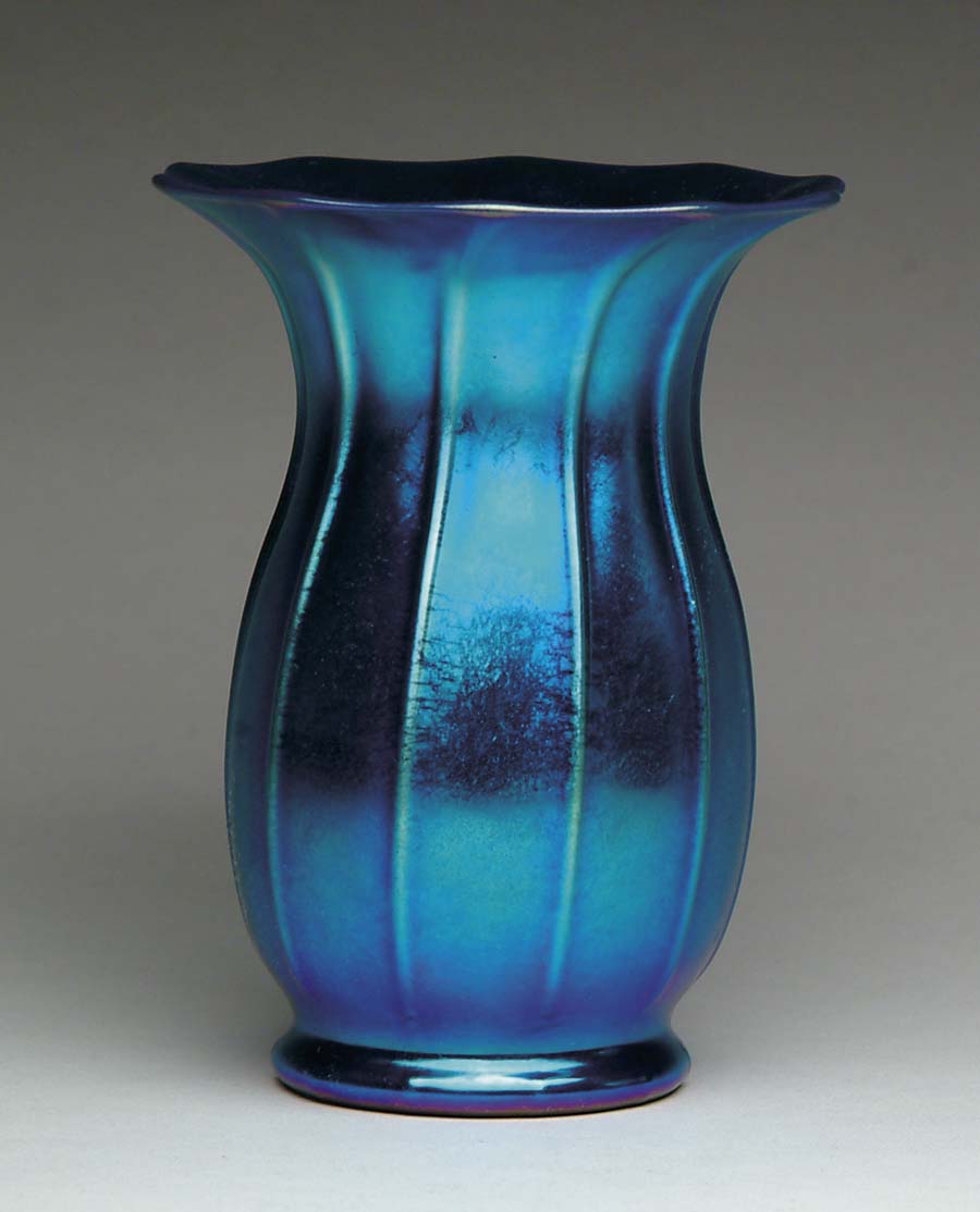 Appraisal: STEUBEN SHADE VASE Spectacular blue Aurene shade vase has ribbed