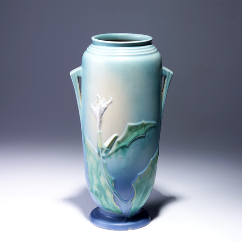 Appraisal: ROSEVILLE Blue Thornapple vase - Three chips around base Impressed