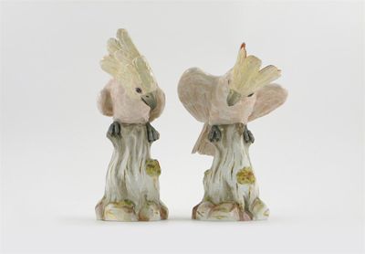 Appraisal: A pair of Meissen crested cockatoos after the models by