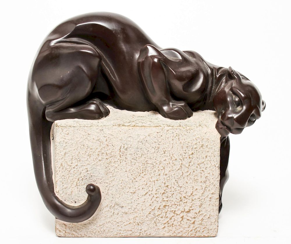 Appraisal: Crouching Leopard Figure on Base Composite Crouching leopard the bronze-colored