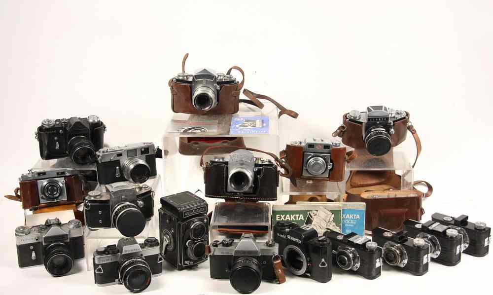 Appraisal: COLLECTION CAMERAS AND LENSES - CAMERAS LOOSE LENSES - Including