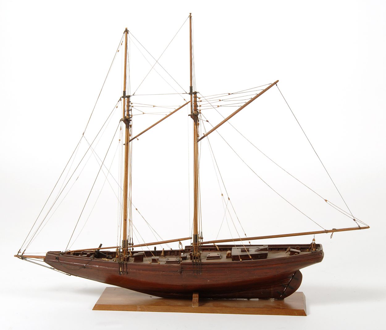 Appraisal: MODEL OF THE GRAND BANKS FISHING SCHOONER BLUENOSEWith plank-on-frame construction