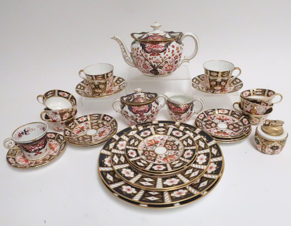 Appraisal: Royal Crown Derby Assembled Porcelains Imari Pattern comprises of service