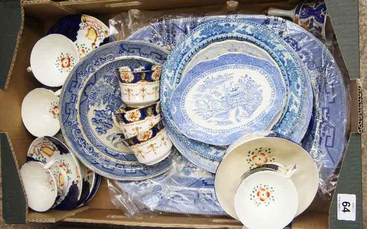 Appraisal: A collection of various pottery to include Old Blue and