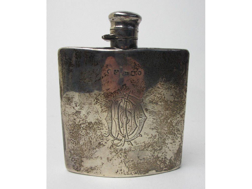 Appraisal: A Victorian silver hip flask of rectangular square form with