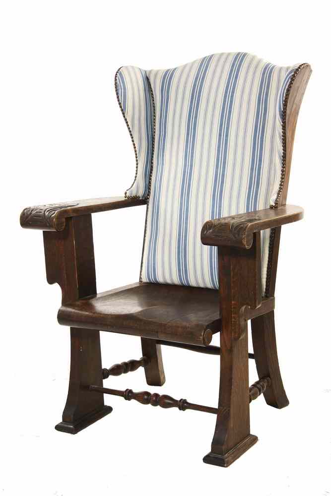 Appraisal: ARM CHAIR - Ca English Arts Crafts chair with plank