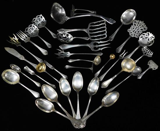 Appraisal: SILVER Towle Old Newbury approximately thirty-three serving pieces many ornately