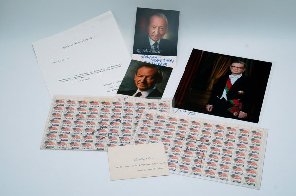 Appraisal: Lot of five international politcal autographs Includes Color x photo