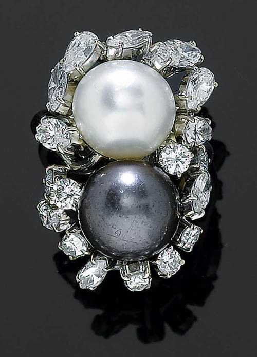 Appraisal: PEARL AND DIAMOND RING ca White gold Fancy crois model