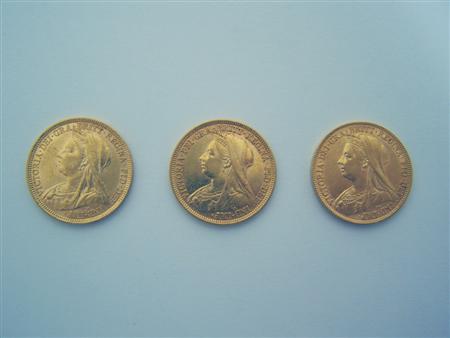 Appraisal: GB A group of Old head Victorian sovereigns to include