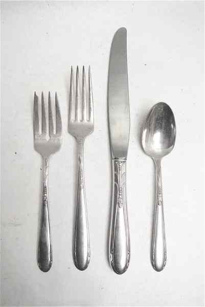 Appraisal: PIECE ONEIDA STERLING SILVER FLATWARE SET in the ''Heiress'' pattern