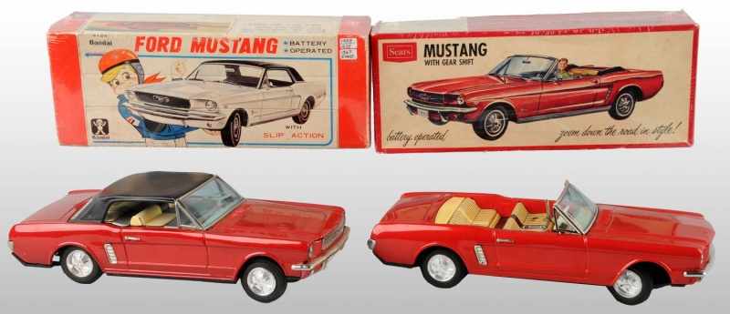 Appraisal: Lot of Tin Litho Ford Mustang Battery-Op Toys Description Japanese