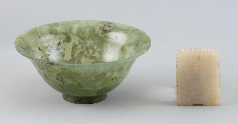 Appraisal: TWO PIECES OF CHINESE JADE LATE TH EARLY TH CENTURYTWO