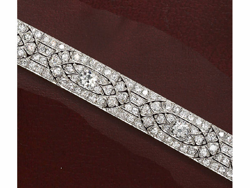 Appraisal: DIAMOND BRACELET Platinum Art Deco bracelet with five European cut