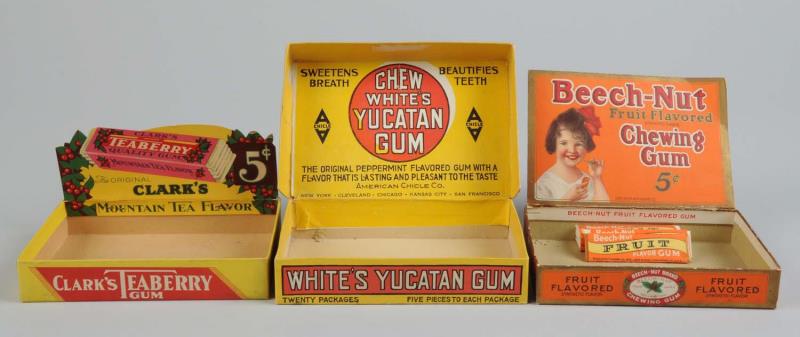 Appraisal: Lot Of Chewing Gum Display Boxes This lot includes a