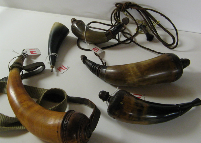 Appraisal: LOT OF FIVE POWDER HORNS three are medium size for