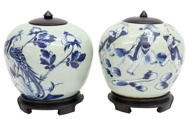 Appraisal: lot of Chinese blue and white enameled porcelain melon jars