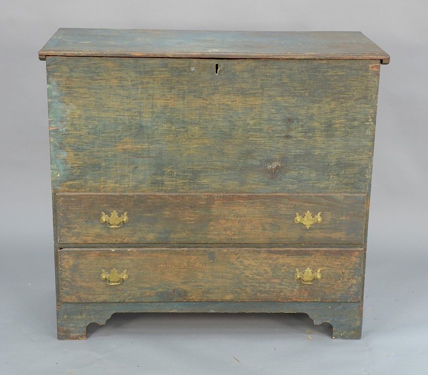 Appraisal: Chippendale blanket chest with lift top and two drawers on