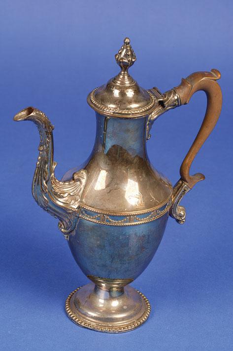 Appraisal: AN OLD SHEFFIELD PLATE COFFEE POT of vase form with