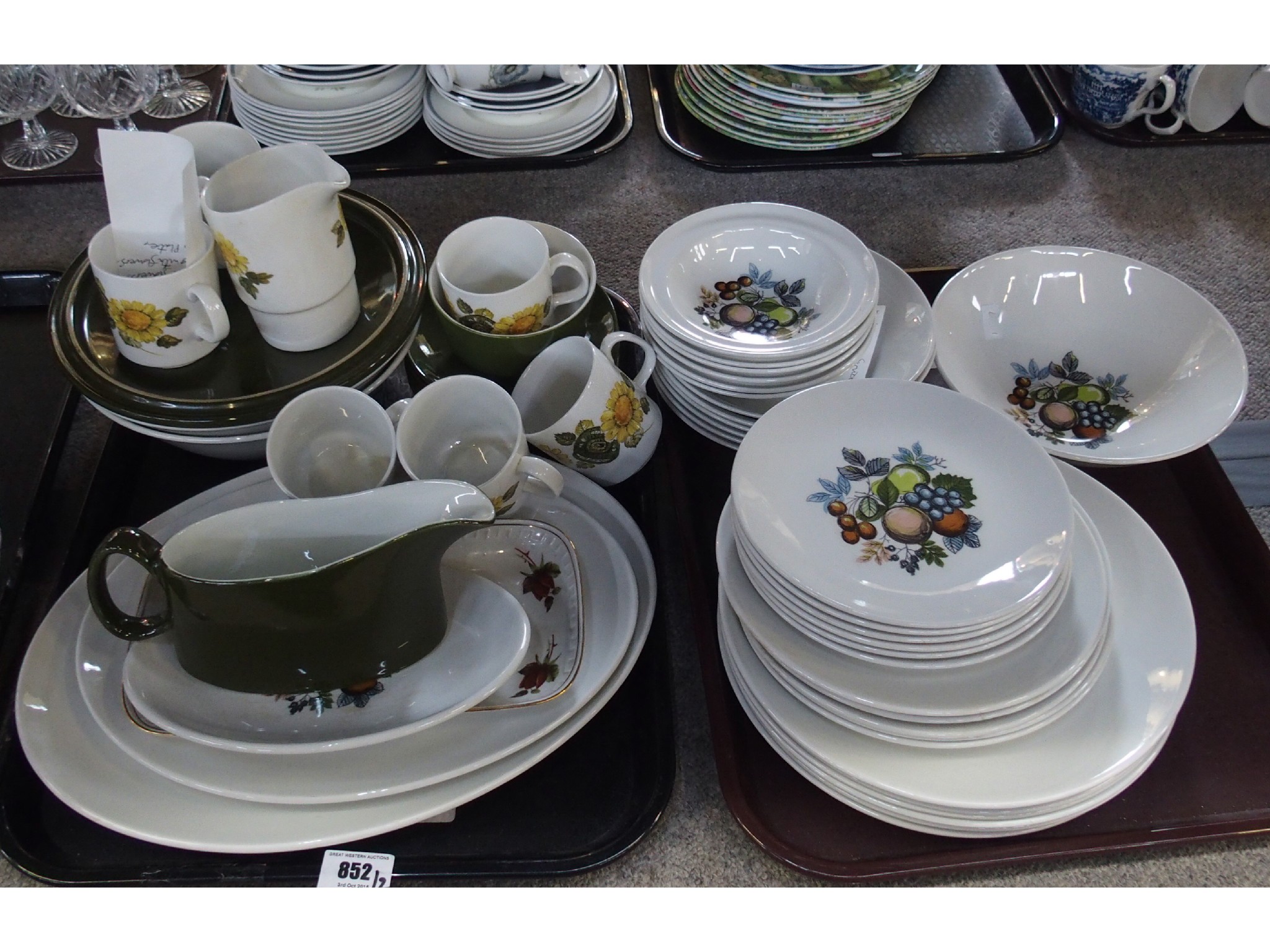 Appraisal: Two trays comprising Swinnertons Harvest Fruit dinner set and another