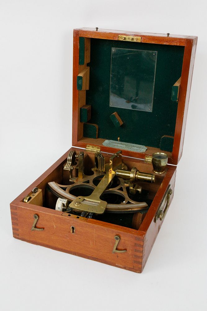 Appraisal: English Brass Sextant in Fitted Dovetailed Box English Brass Sextant